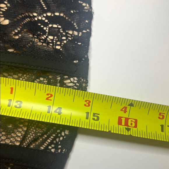 Torrid Black Lace Corset Bustier Top Boned Sheer Lace Y2K Going Out Top Sz 2X - Picture 9 of 10